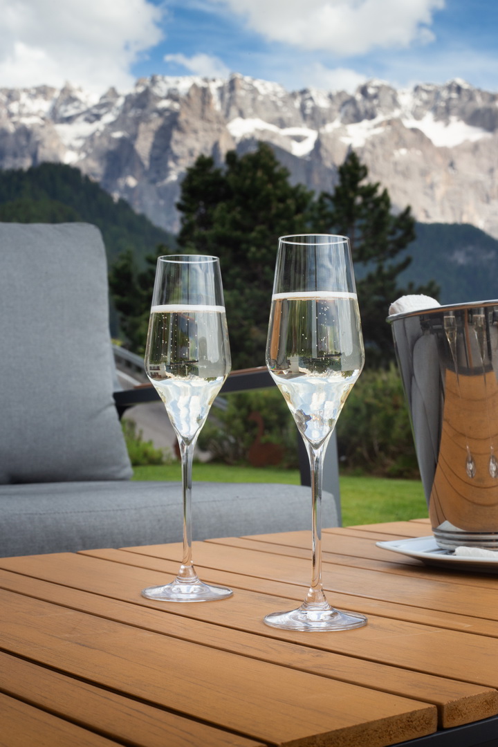 A Glimpse of Elegance – Hotel Fanes Photography